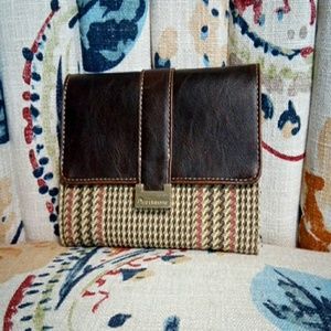 Liz Claiborne wallet